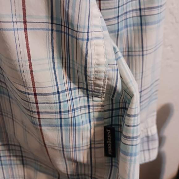 Patagonia Blue Plaid Men's Roll Tab Sleeves Pockets Sun Stretch Shirt sz XXL - Picture 6 of 6